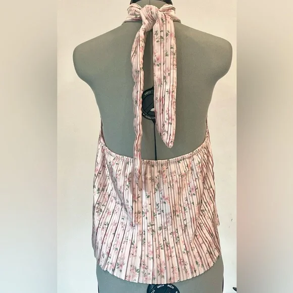 Wayf Floral Halter Top, accordion pleats, tie around neck,pink camellias, S, EUC - Picture 5 of 11
